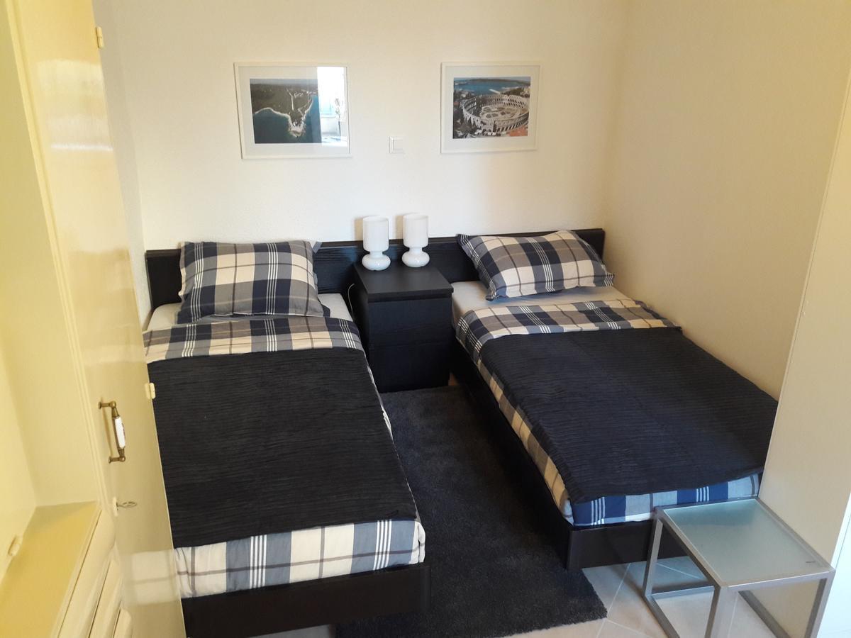 Holiday Home Peruški Екстериор снимка